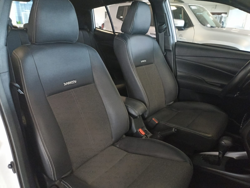 toyota yaris 1.5 16v flex xs connect multidrive 4p automatico 20239