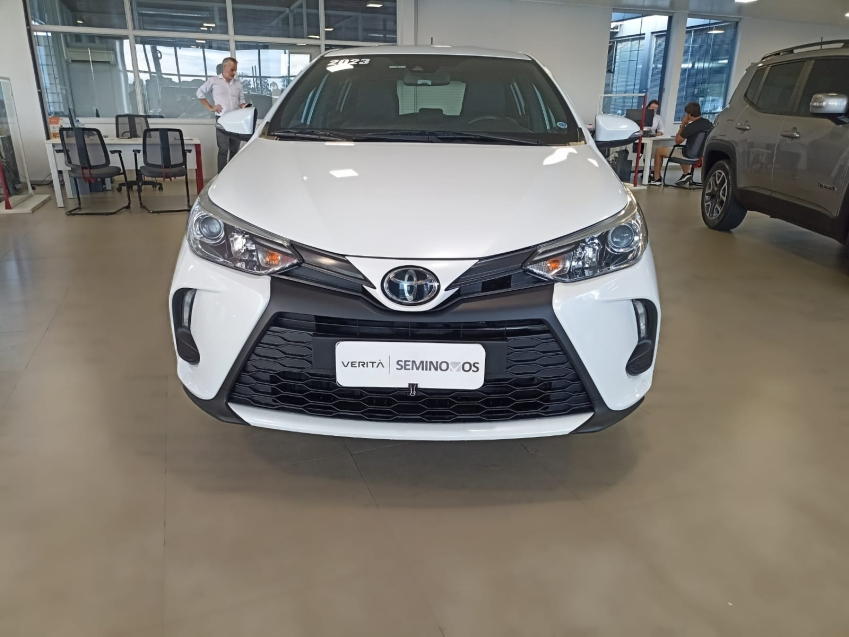 toyota yaris 1.5 16v flex xs connect multidrive 4p automatico 20231