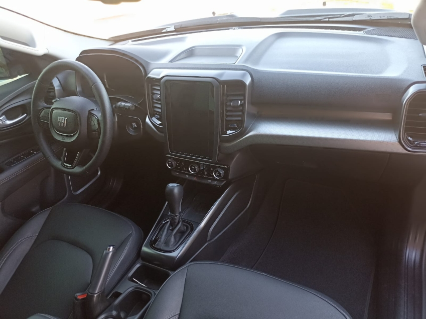 fiat toro 1.3 turbo 270 flex volcano at6 4p automatico 202511