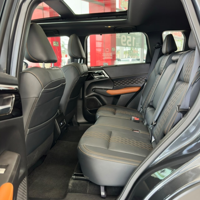 mitsubishi outlander 2.4 phev signature s-awc dht 2.3 hibrido 4p automatico 202610