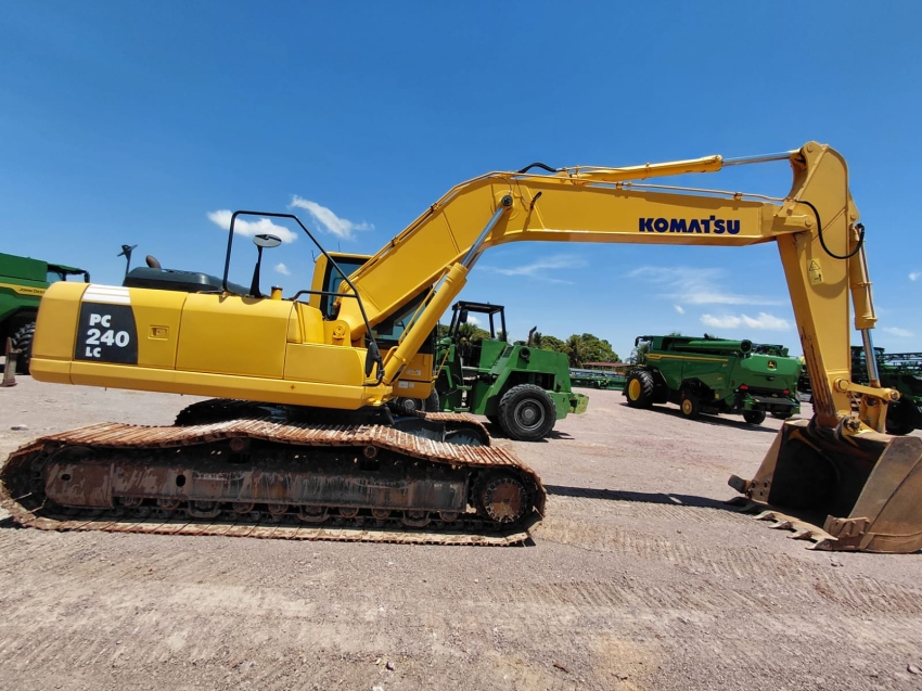 komatsu escavadeira pc 210 pc240 hibrido automatico 20237