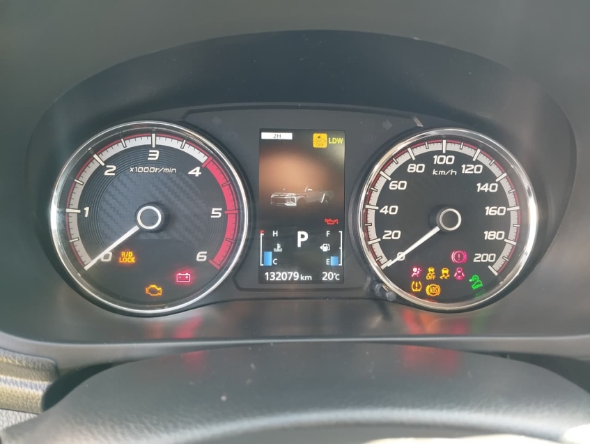 Mitsubishi L200 TRITON 2.4 16V TURBO DIESEL SPORT HPE-S CD 4P 4X4 AUTOMÁTICO