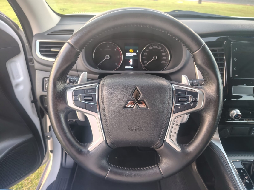 Mitsubishi PAJERO SPORT 2.4 16V MIVEC TURBO DIESEL HPE AWD AUTOMÁTICO