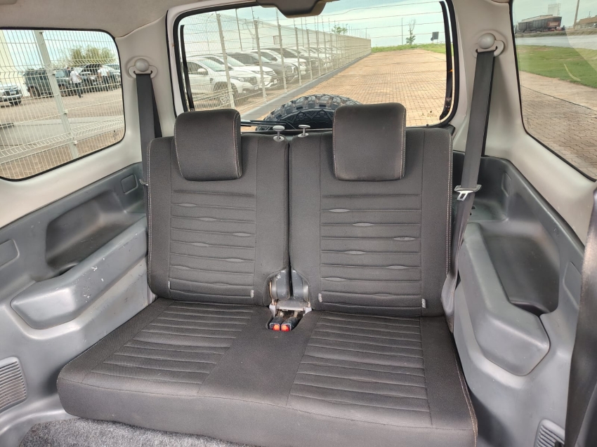 Suzuki JIMNY 1.3 4ALL 4X4 16V GASOLINA 2P MANUAL
