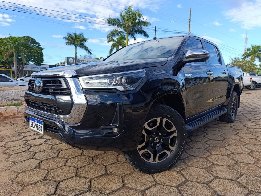 toyota hilux 2.8 d-4d turbo diesel cd srx 4x4 automatico 4p 2024