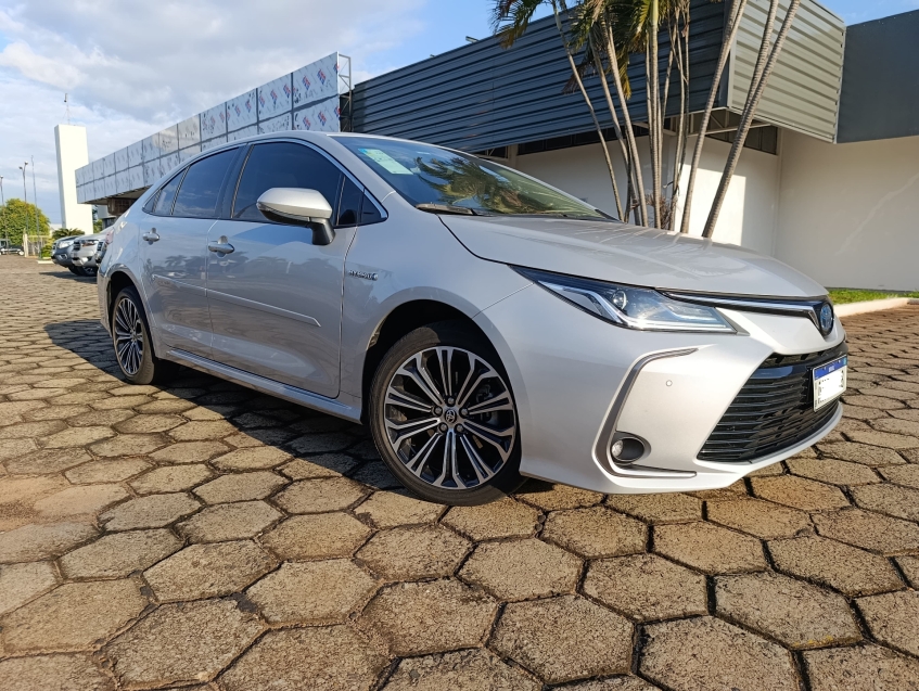 toyota corolla 1.8 vvt-i hybrid flex altis premium cvt 4p automatico 2023