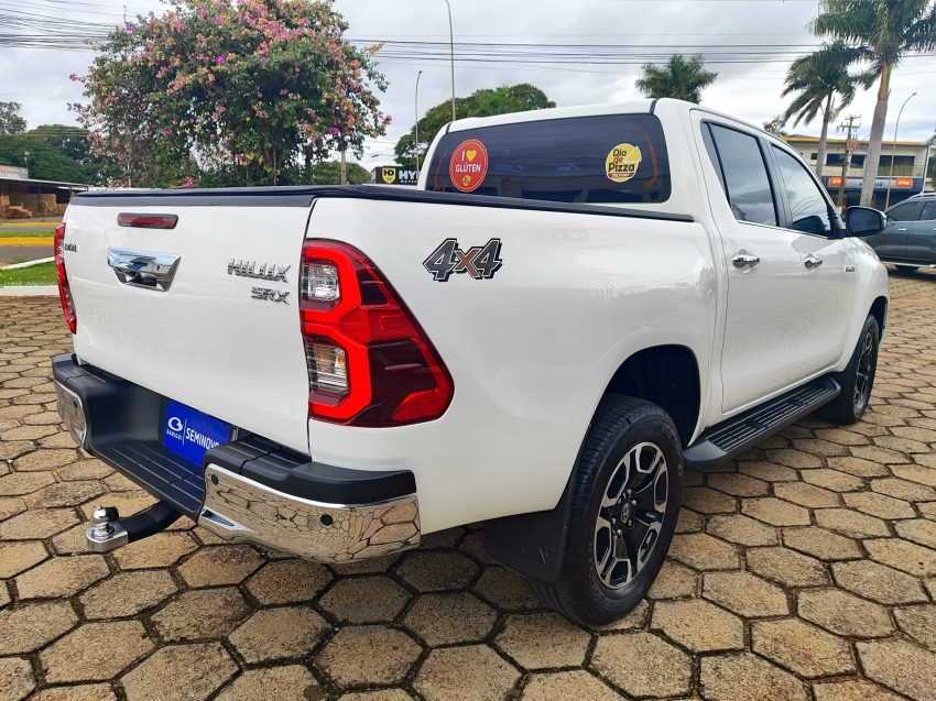 toyota hilux 2.8 d-4d turbo diesel cd srx 4x4 automatico 4p 2022