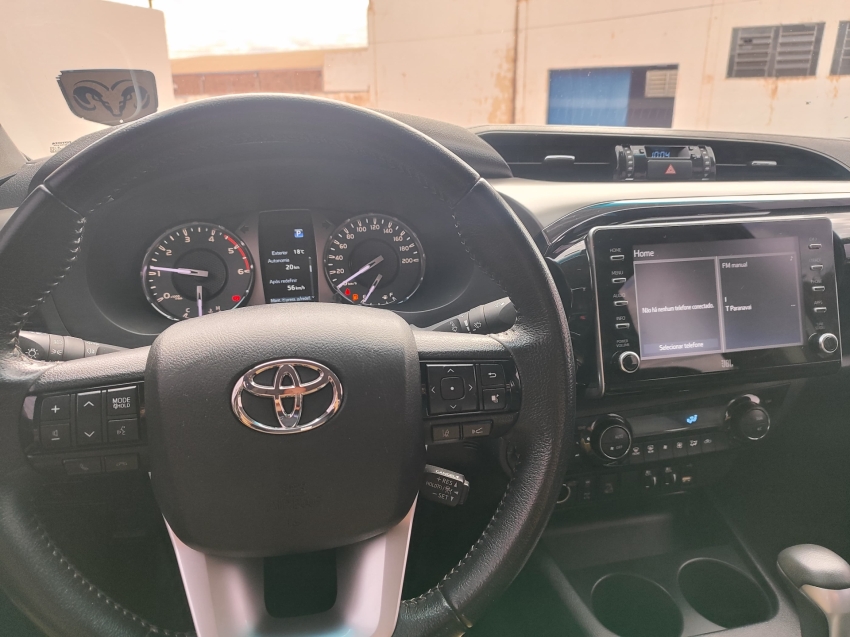 toyota hilux 2.8 d-4d turbo diesel cd srx 4x4 automatico 4p 2023