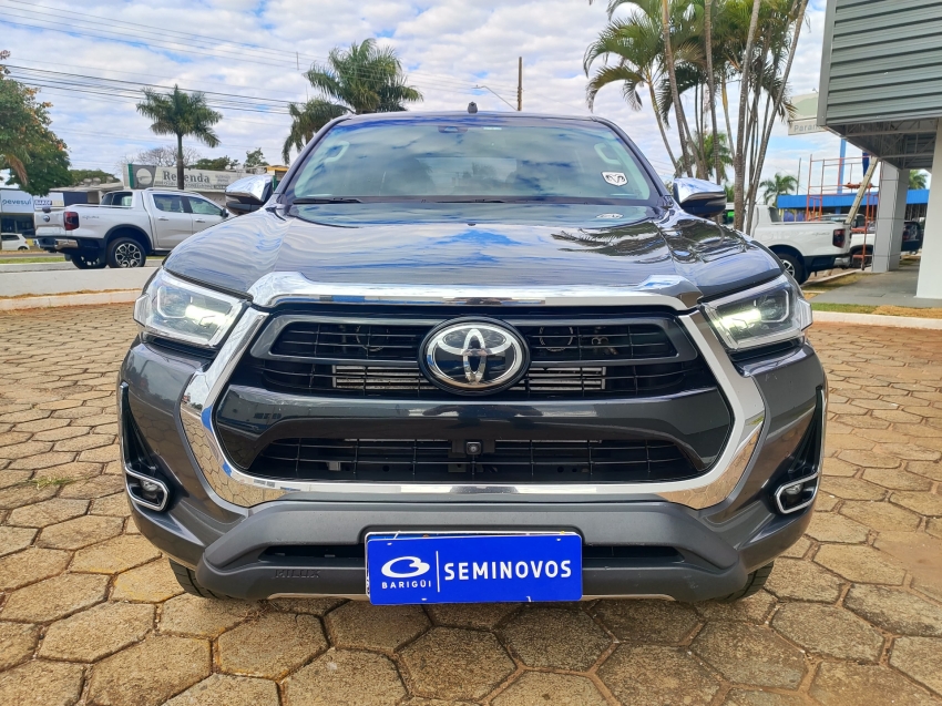 toyota hilux 2.8 d-4d turbo diesel cd srx 4x4 automatico 4p 2023