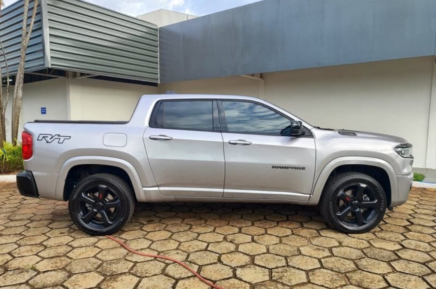 ram rampage 2.0 hurricane 4 turbo gasolina r/t 4x4 automatico 4p 2024