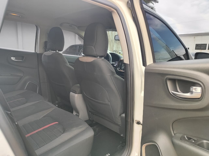 fiat toro 1.8 16v evo flex freedom at6 4p automatico 2018