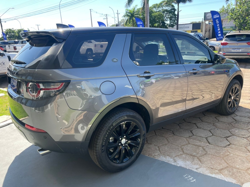 land rover discovery 3.0 v6 td6 diesel se 4wd automatico 2.0 4p 20195