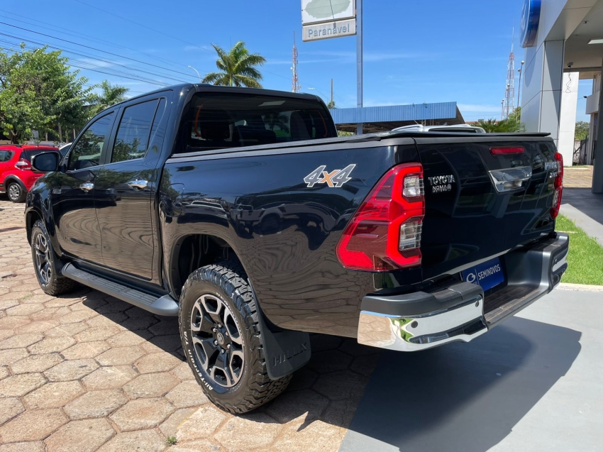 toyota hilux 2.8 d-4d turbo diesel cd srx 4x4 automatico 4p 20233