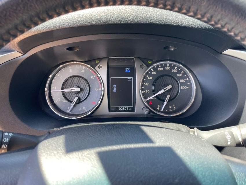 toyota hilux 2.8 d-4d turbo diesel cd srx 4x4 automatico 4p 202312