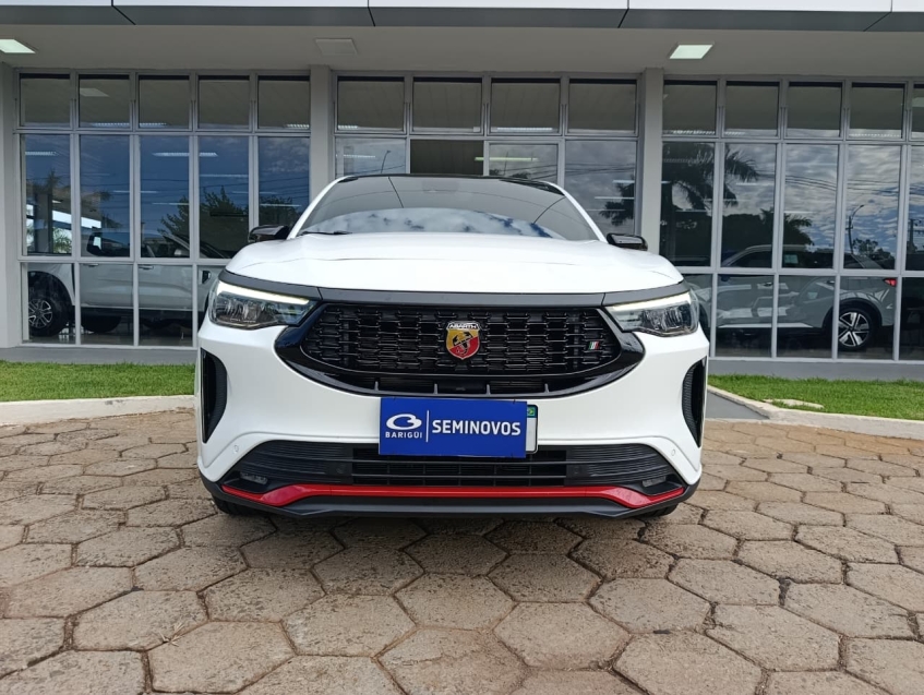 fiat fastback 1.3 turbo 270 flex abarth at6 4p automatico 20241