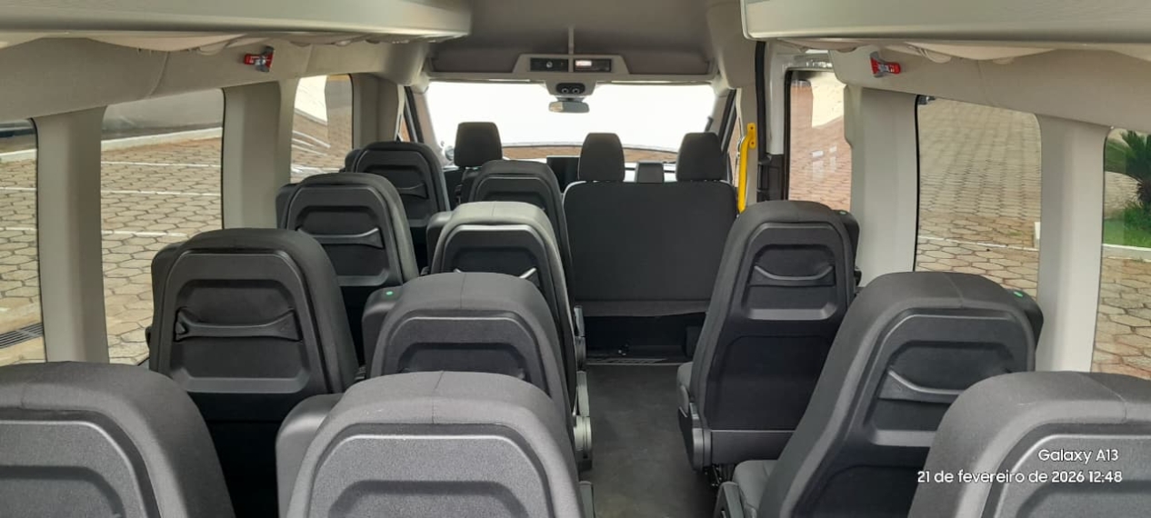 ford transit 2.0 ecoblue diesel minibus 17+1 l4h3 automatico 3p 202611