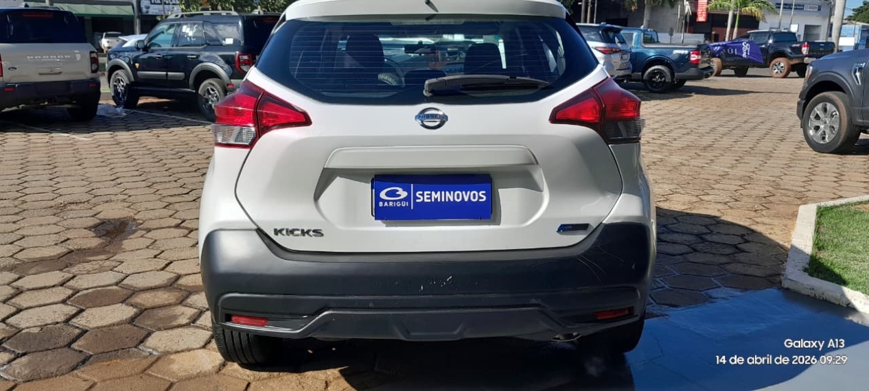 nissan kicks 1.6 flex automatico 20184