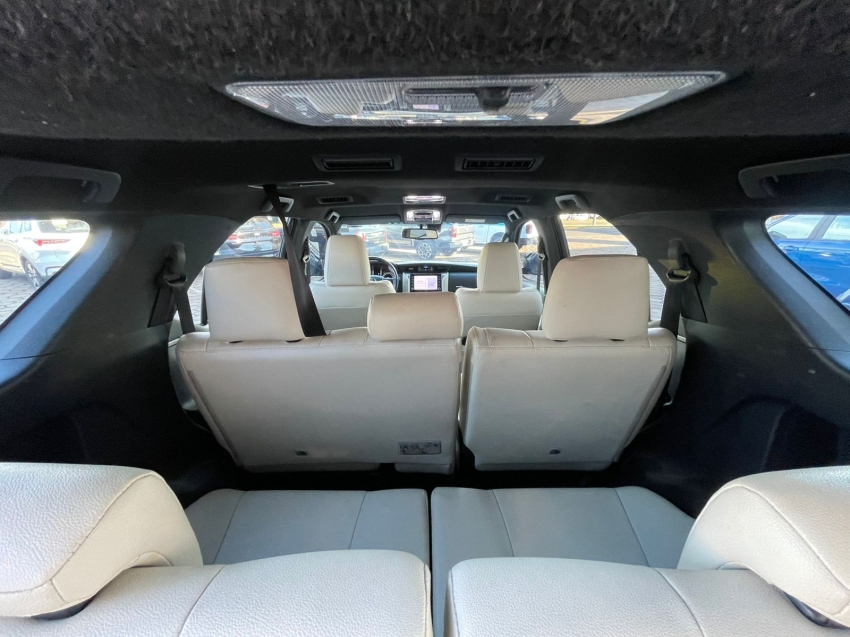 toyota hilux sw4 2.8 d-4d turbo diesel diamond 7l 4x4 automatico 4p 202211