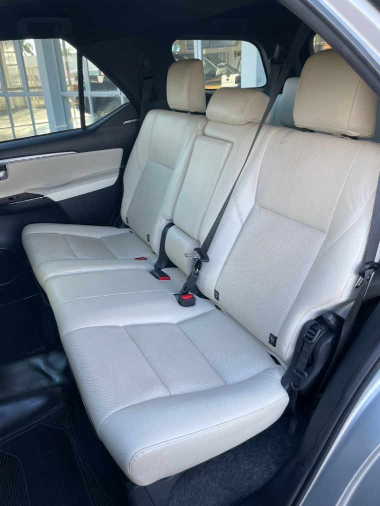 toyota hilux sw4 2.8 d-4d turbo diesel diamond 7l 4x4 automatico 4p 20227