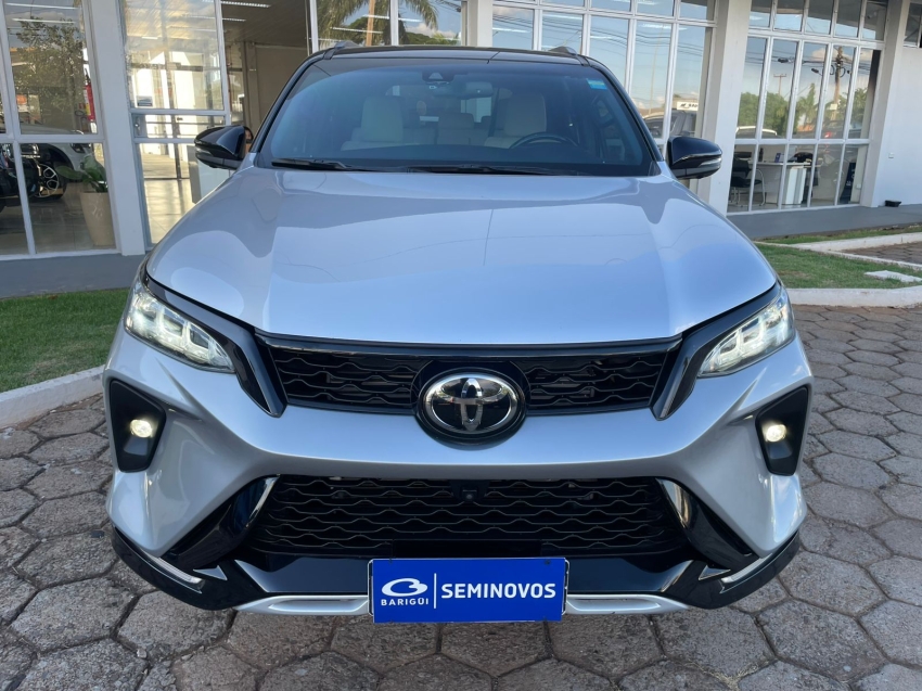 toyota hilux sw4 2.8 d-4d turbo diesel diamond 7l 4x4 automatico 4p 20221