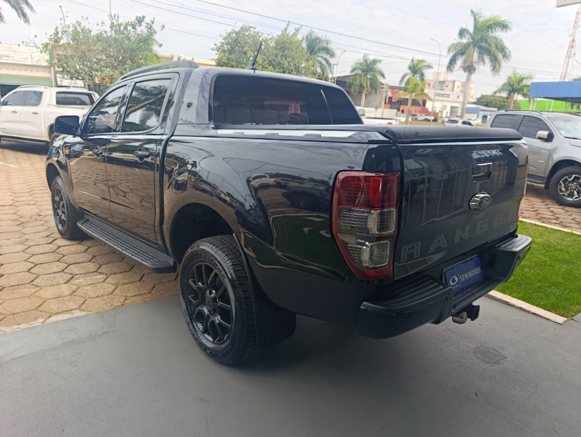 ford ranger 2.2 black 4x2 cd 16v diesel 4p automatico 20234