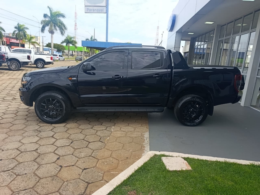 ford ranger 2.2 black 4x2 cd 16v diesel 4p automatico 20233