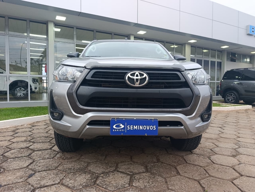 toyota hilux 2.8 d-4d turbo diesel cs 4x4 automatico 2.7 4p 20231
