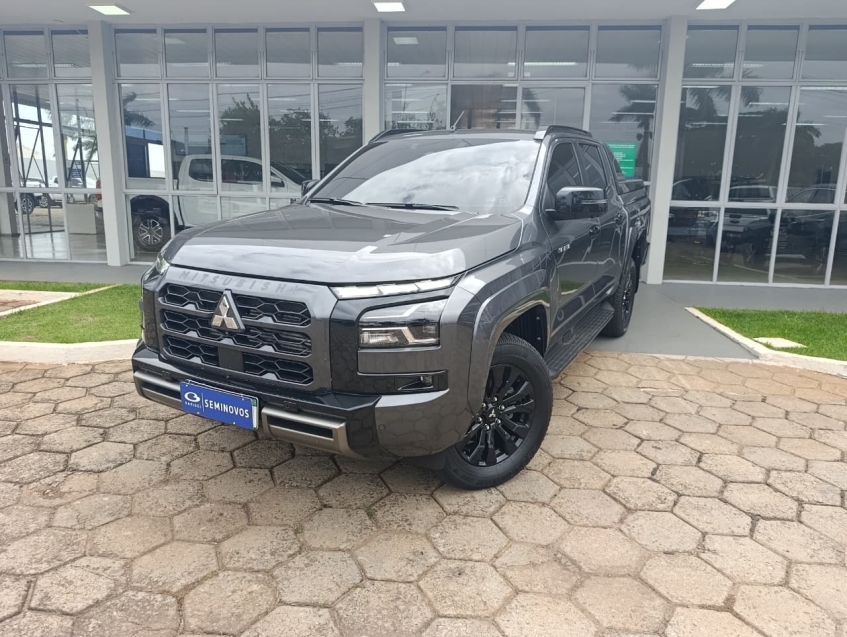 mitsubishi triton 2.4 biturbo diesel cd katana 4x4 automatico 4p 2026