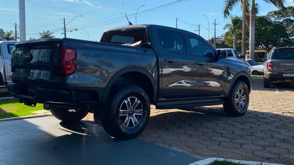ford ranger 3.0 v6 turbo diesel cd xlt 4x4 automatico 4p 20244