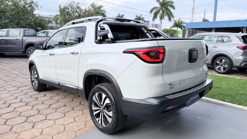fiat toro 1.3 turbo 270 flex volcano at6 4p automatico 20244