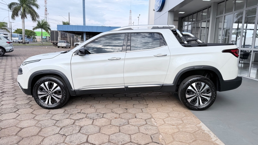 fiat toro 1.3 turbo 270 flex volcano at6 4p automatico 20243