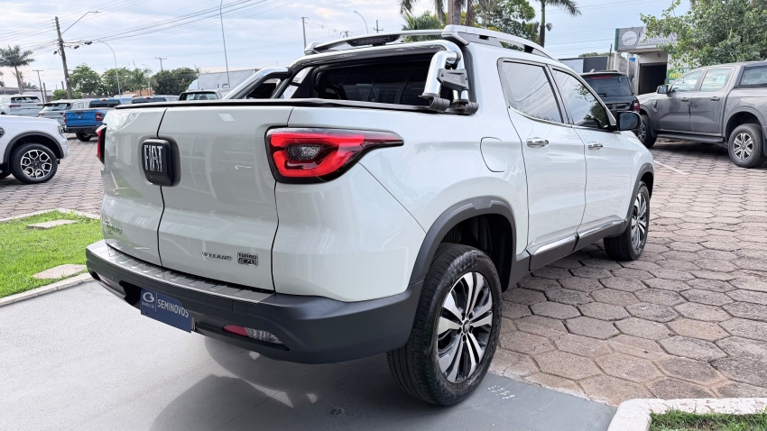 fiat toro 1.3 turbo 270 flex volcano at6 4p automatico 20246