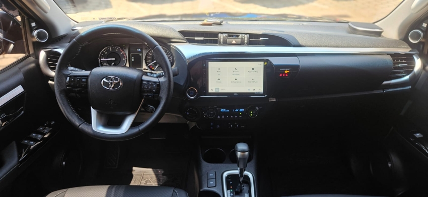 toyota hilux 2.8 d-4d turbo diesel cd srx 4x4 automatico 2.7 4p 20259