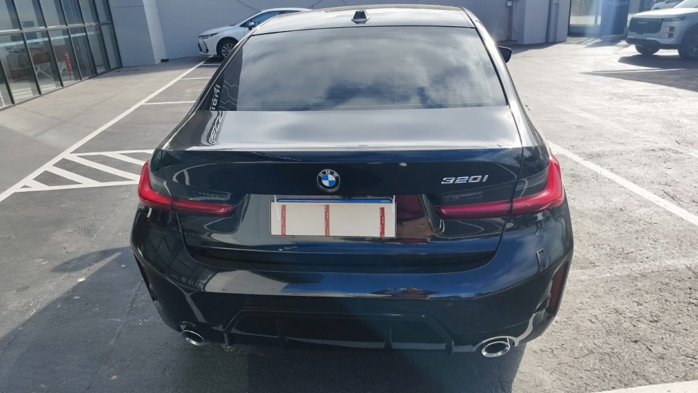 bmw 320i 2.0 flex automatico 2024