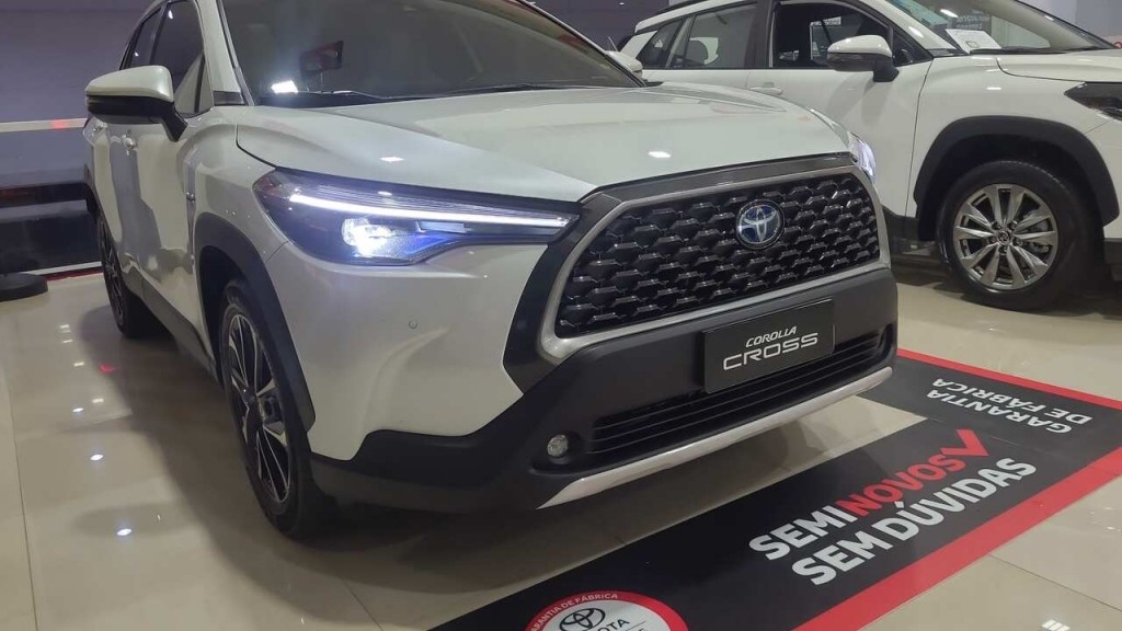 ford vau 1.8 hibrido 4p automatico 2022