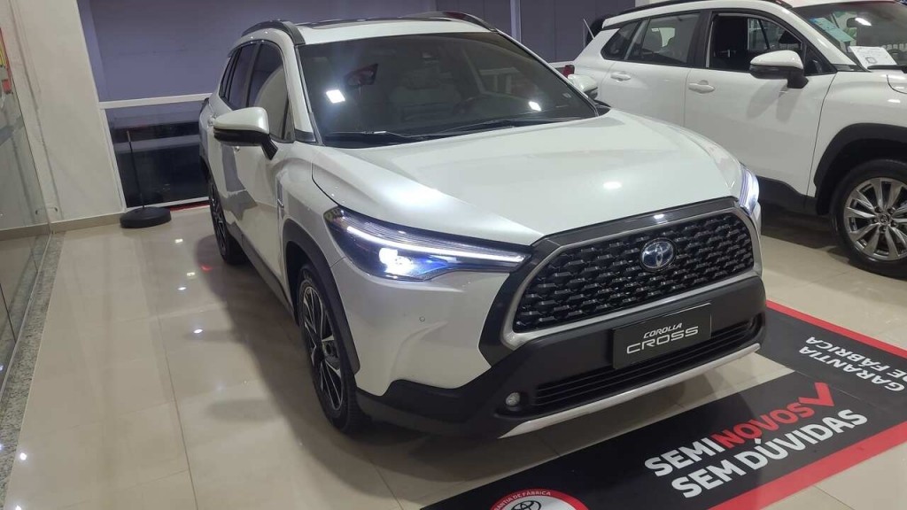ford vau 1.8 hibrido 4p automatico 2022