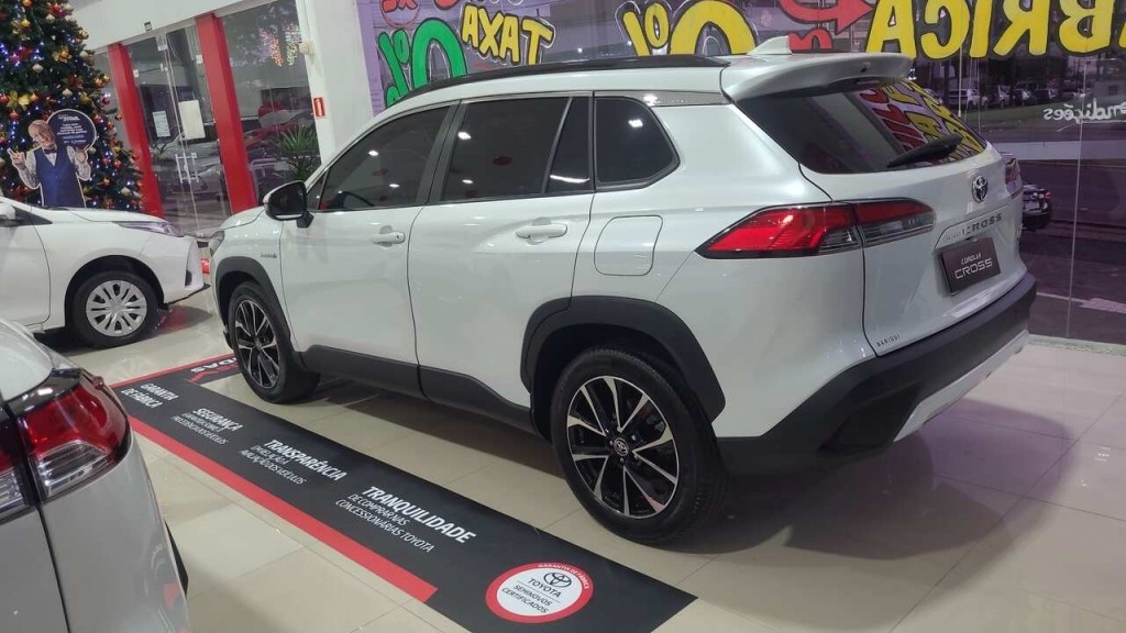 ford vau 1.8 hibrido 4p automatico 2022