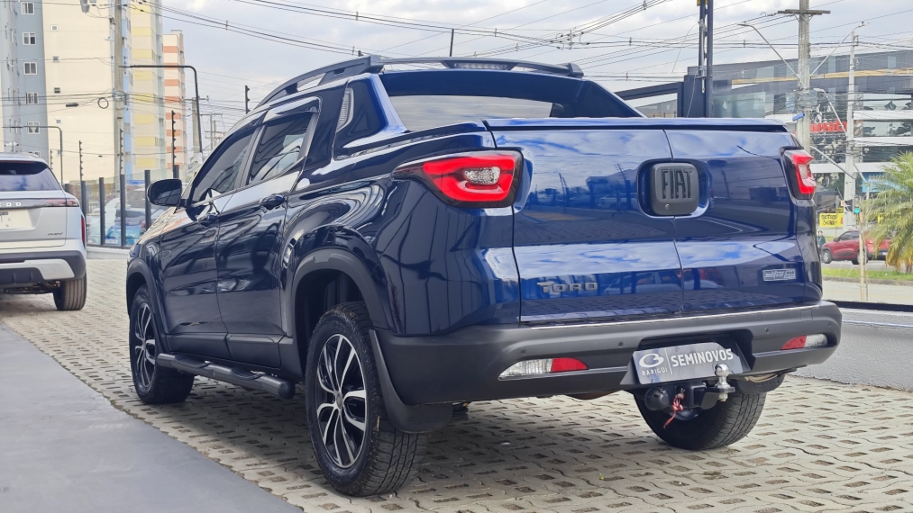 fiat toro 2.0 16v turbo diesel ultra 4wd at9 1.9 4p automatico 2021