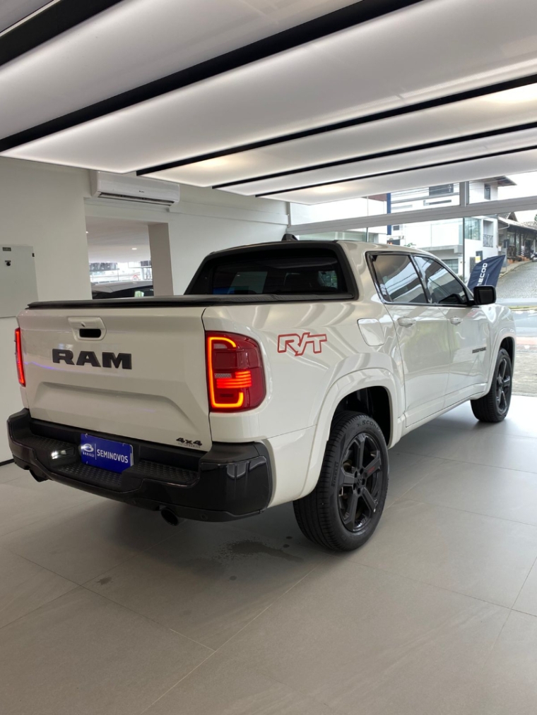 ram rampage 2.0 turbo diesel rebel 4x4 automatico 4p 2024