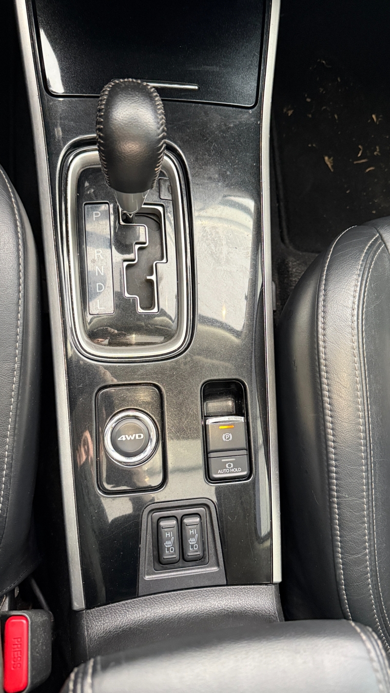 mitsubishi outlander 2.2 mivec di-d diesel hpe-s awd automatico 4p 2022