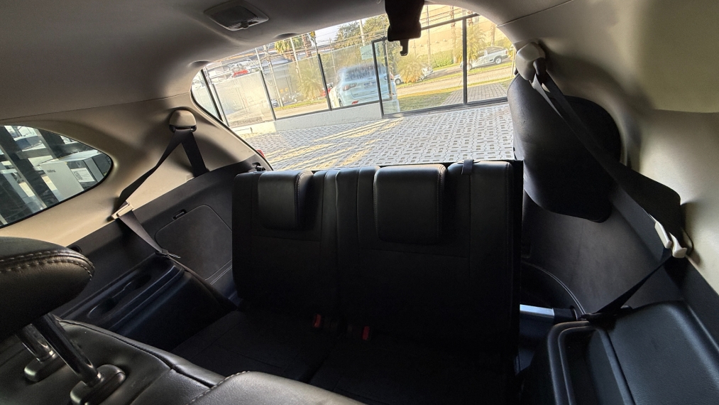 mitsubishi outlander 2.2 mivec di-d diesel hpe-s awd automatico 4p 2022