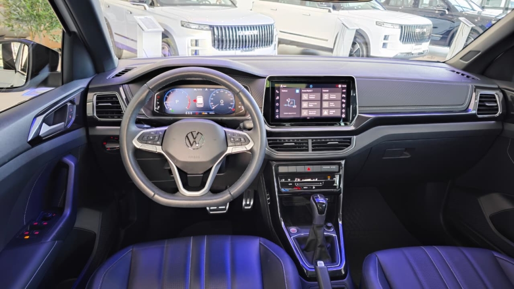 volkswagen t-cross 1.4 250 tsi total flex highline automatico 4p 2025