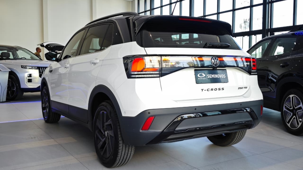 volkswagen t-cross 1.4 250 tsi total flex highline automatico 4p 2025