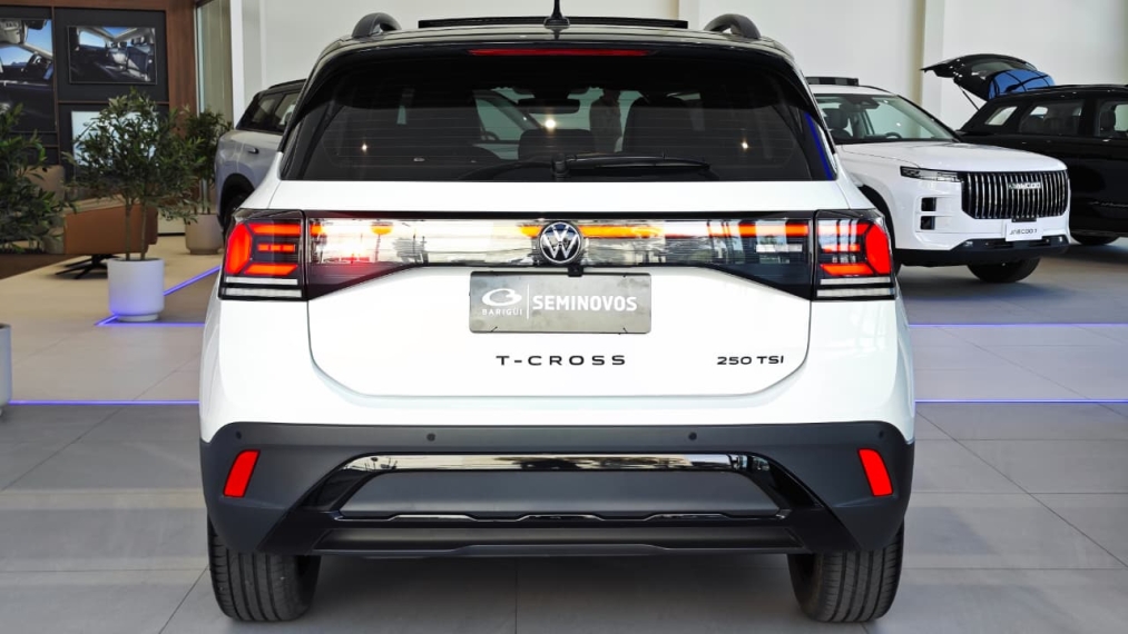 volkswagen t-cross 1.4 250 tsi total flex highline automatico 4p 2025