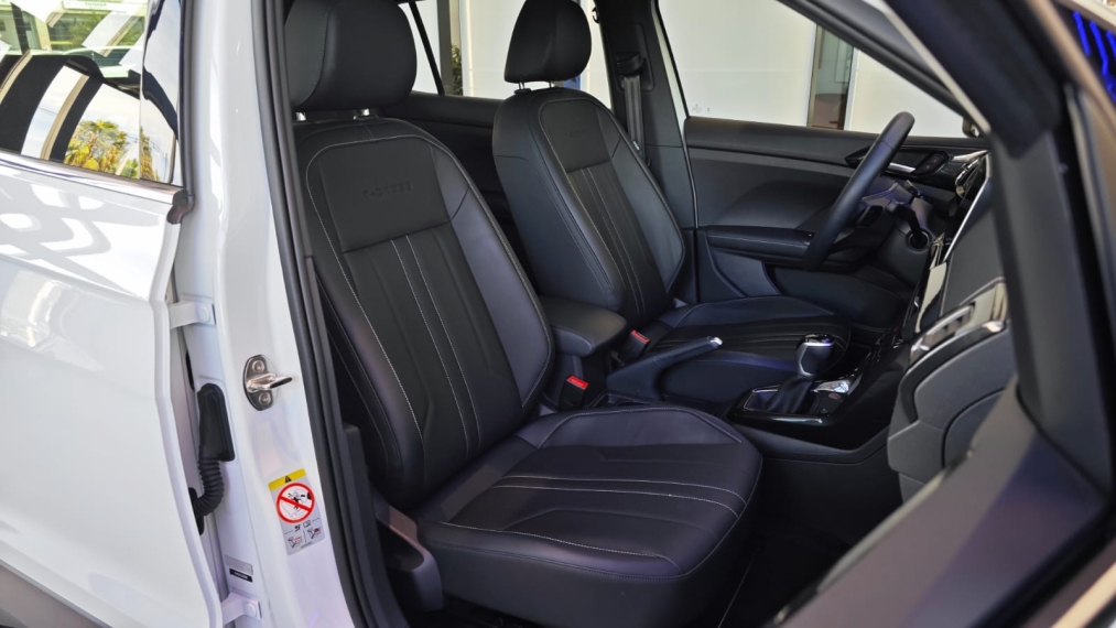 volkswagen t-cross 1.4 250 tsi total flex highline automatico 4p 2025