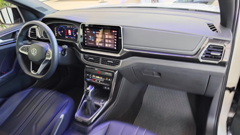 volkswagen t-cross 1.4 250 tsi total flex highline automatico 4p 2025