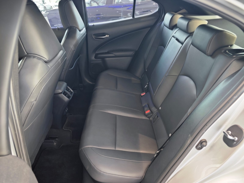 lexus ux 250h 2.0 vvt-i hybrid dynamic cvt hibrido 4p automatico 2019