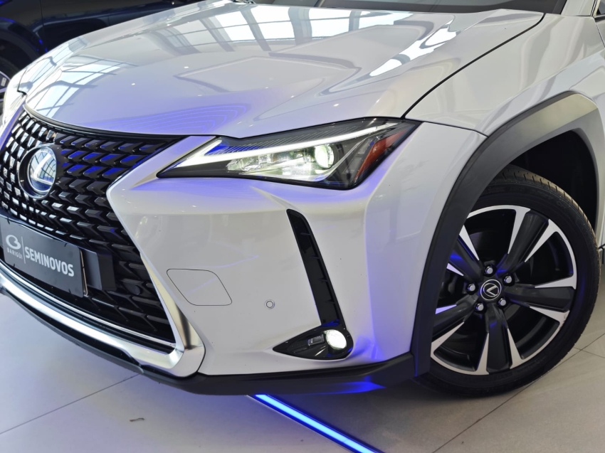 lexus ux 250h 2.0 vvt-i hybrid dynamic cvt hibrido 4p automatico 2019