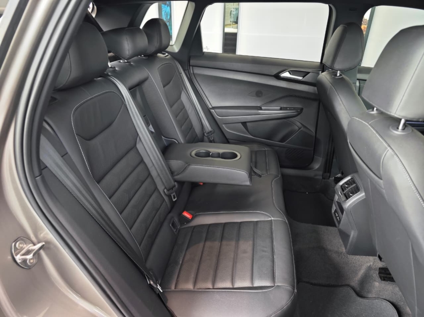volkswagen taos 1.4 250 tsi total flex highline automatico 4p 2024