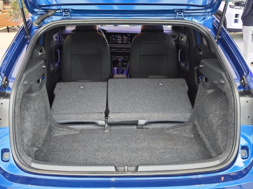 volkswagen nivus 1.0 200 tsi total flex highline automatico 4p 2024